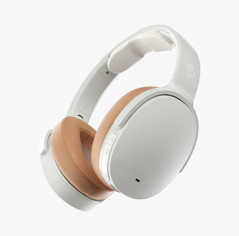 white-electronics-product-3 Classic wooden chair — изображение 1